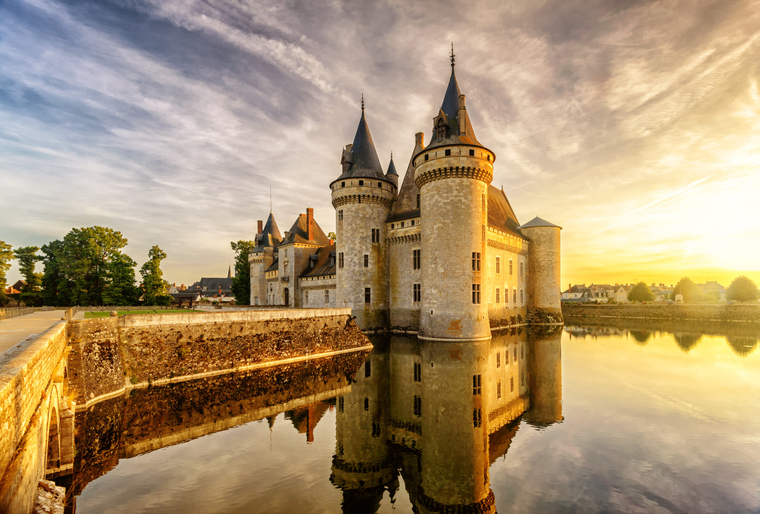 Le Mans Tour, Sonnenuntergang am Schloss de Sully an der Loire