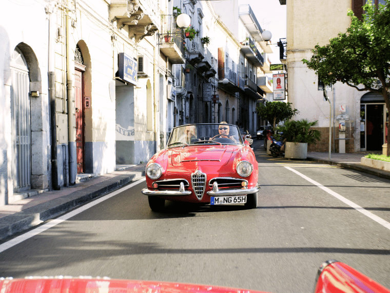 Alfa Romeo Giulia Spider in Piedimonte Etnea