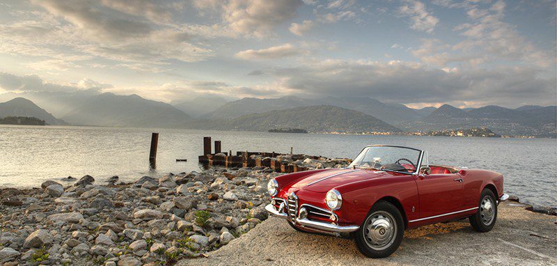 Eine Oldtimerreise zum Verlieben: Dolce Vita Feeling im Alfa Romeo Spider und VW Käfer Cabriolet